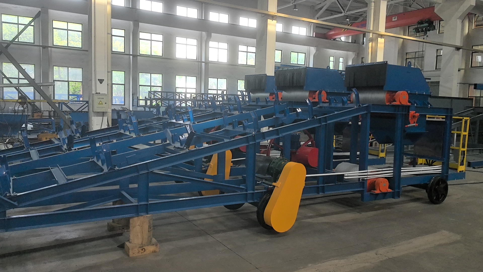 Sabuk conveyor ngaleupaskeun mobil